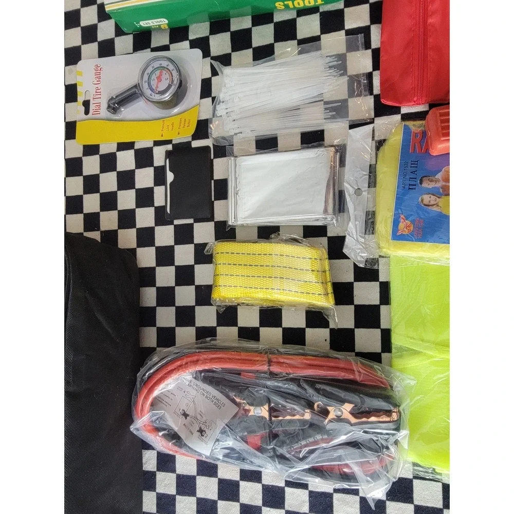 Roadside Emergency Car Kit Safety Vest Jumper Cables Tow Strap Tools Lot‎